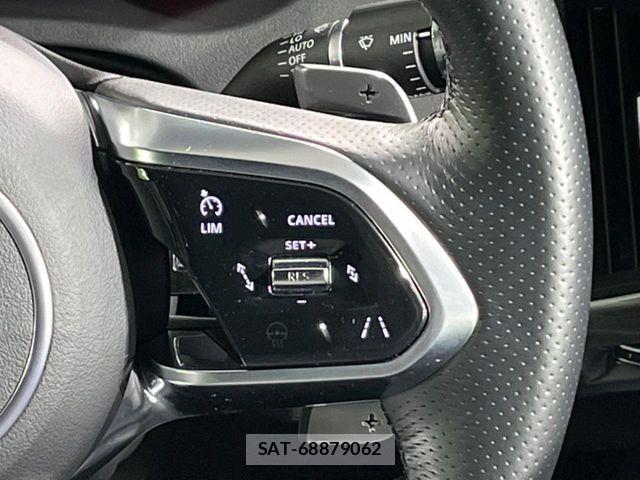 Jaguar E-PACE 2023-03 7272085-4
