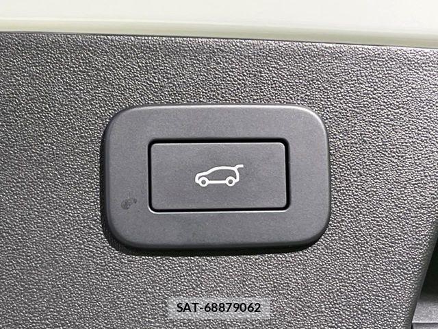 Jaguar E-PACE 2023-03 7272085-8