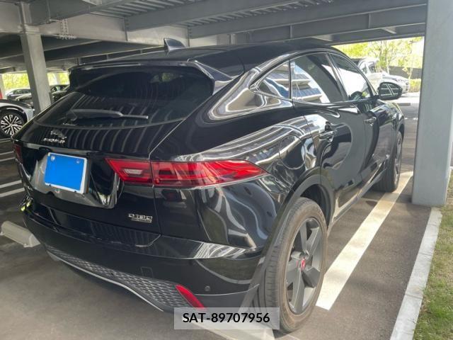 Jaguar E-PACE 2019-12 7454998-2