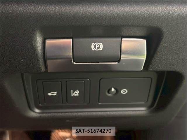 Jaguar E-PACE 2019-06 7724359-9