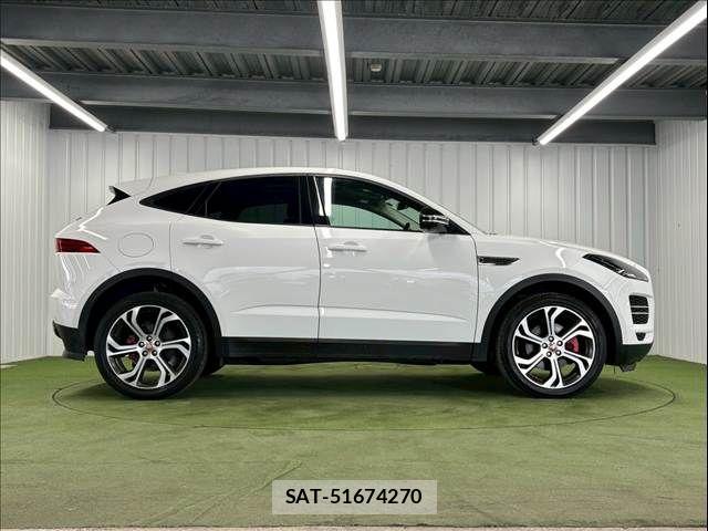 Jaguar E-PACE 2019-06 7724359-14