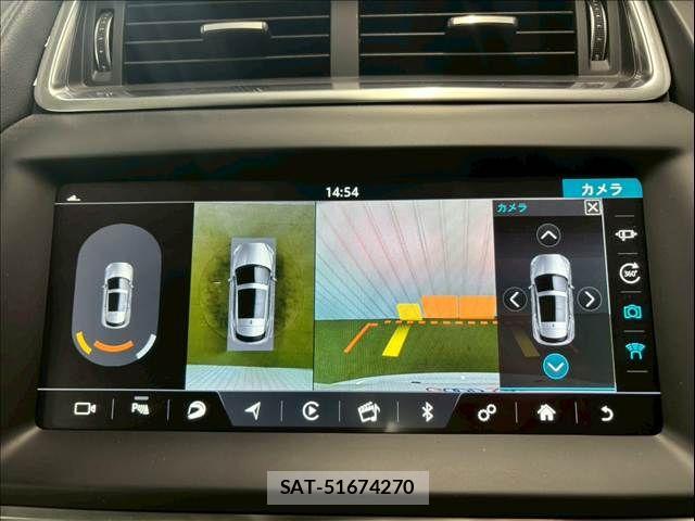 Jaguar E-PACE 2019-06 7724359-5