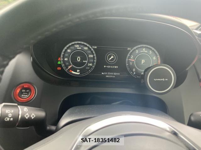 Jaguar E-PACE 2019-08 7724366-17