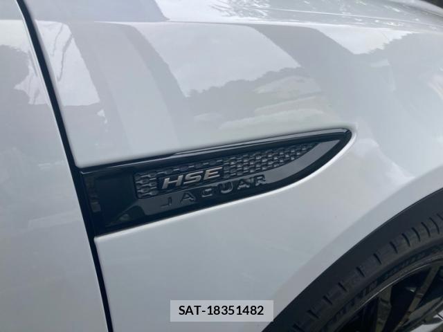 Jaguar E-PACE 2019-08 7724366-27