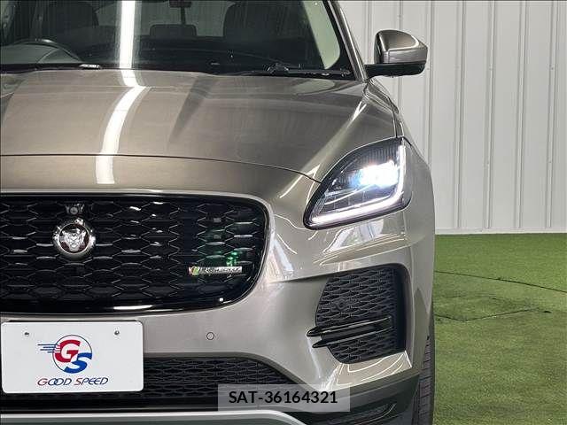 Jaguar E-PACE 2021-09 7962132-19