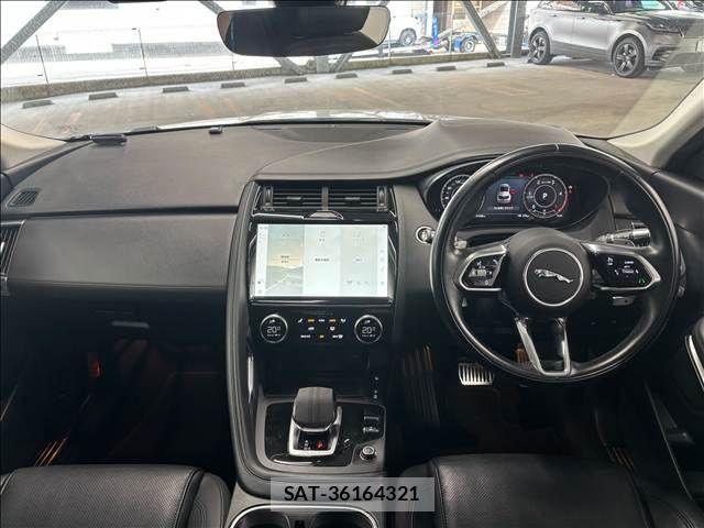 Jaguar E-PACE 2021-09 7962132-2