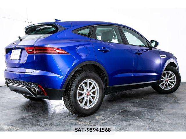 Jaguar E-PACE 2019-03 7962133-12
