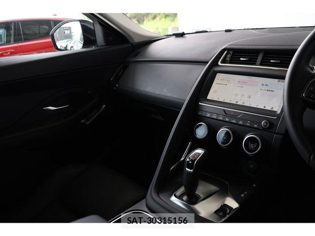 Jaguar E-PACE 2020-02 8099767-12
