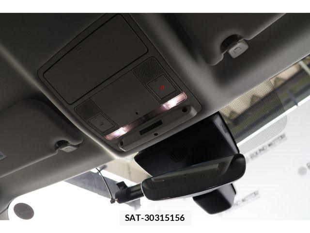 Jaguar E-PACE 2020-02 8099767-21