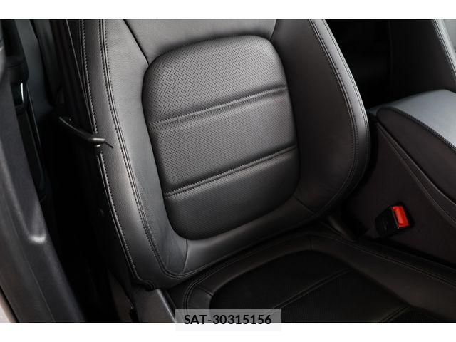 Jaguar E-PACE 2020-02 8099767-24