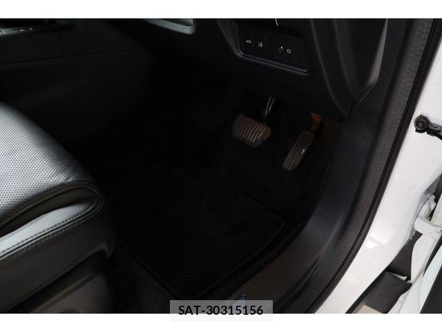 Jaguar E-PACE 2020-02 8099767-26