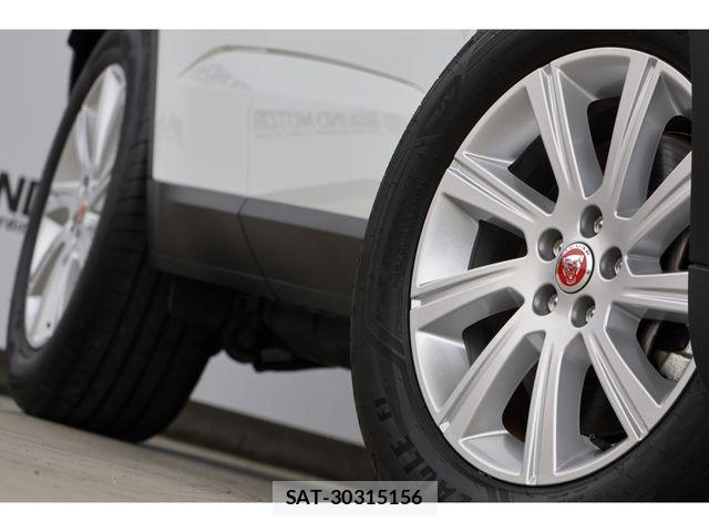 Jaguar E-PACE 2020-02 8099767-6