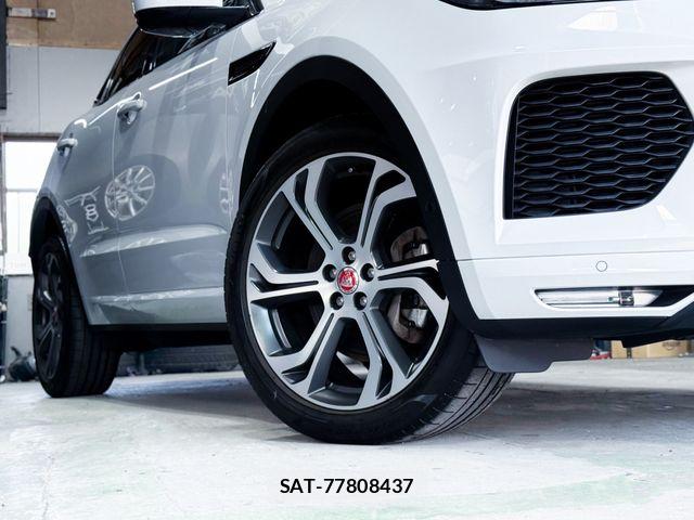 Jaguar E-PACE 2019-02 8130644-9