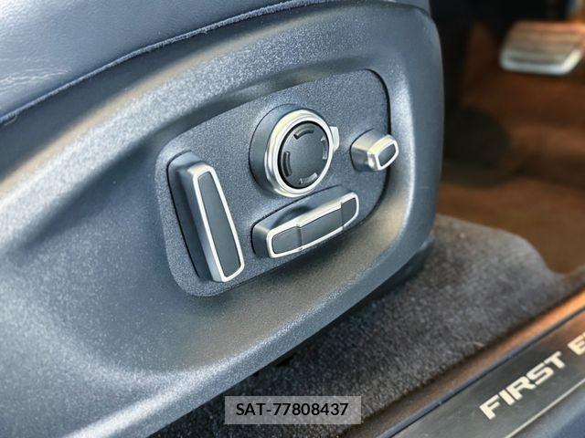 Jaguar E-PACE 2019-02 8130644-15