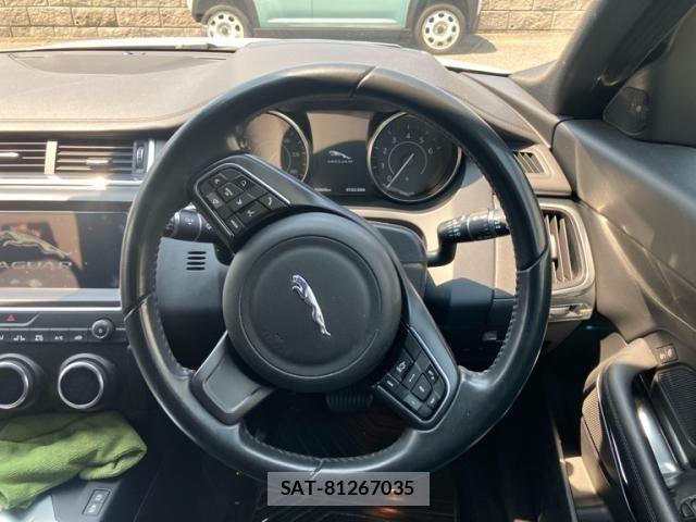 Jaguar E-PACE 2018-03 8207983-19