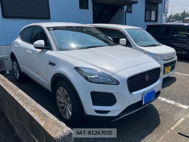 Jaguar E-PACE 2018-03 8207983-2