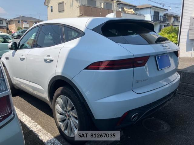 Jaguar E-PACE 2018-03 8207983-3
