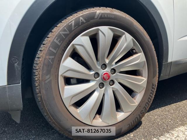 Jaguar E-PACE 2018-03 8207983-7