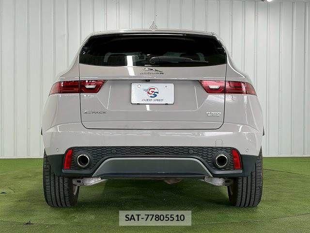 Jaguar E-PACE 2018-05 8245491-13