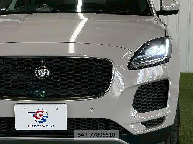 Jaguar E-PACE 2018-05 8245491-19