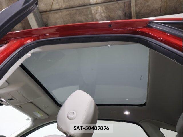 Jaguar E-PACE 2022-02 8314893-13