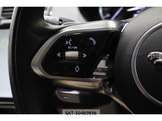 Jaguar E-PACE 2022-02 8314893-23