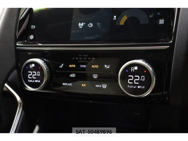 Jaguar E-PACE 2022-02 8314893-27