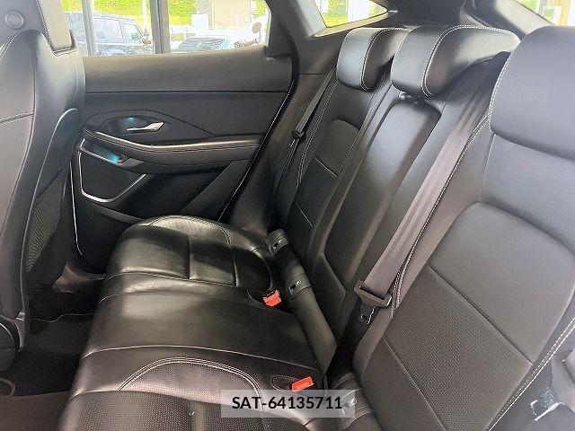 Jaguar E-PACE 2019-09 8314894-12