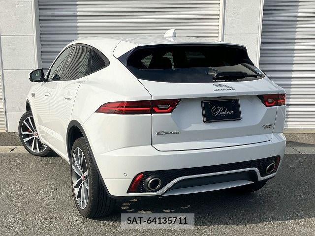 Jaguar E-PACE 2019-09 8314894-15