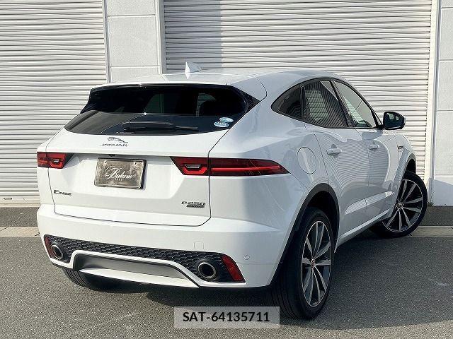 Jaguar E-PACE 2019-09 8314894-1