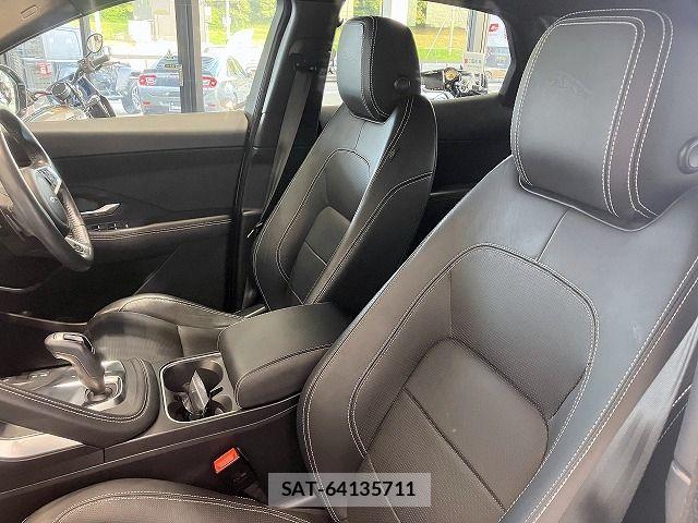 Jaguar E-PACE 2019-09 8314894-4