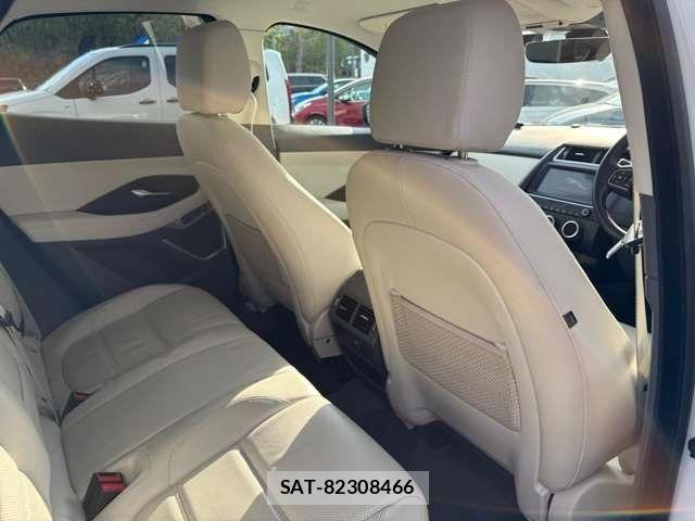 Jaguar E-PACE 2018-12 8314892-14