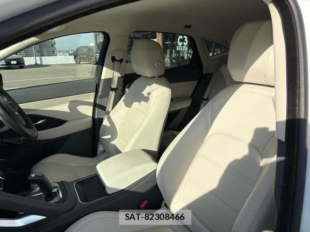 Jaguar E-PACE 2018-12 8314892-17