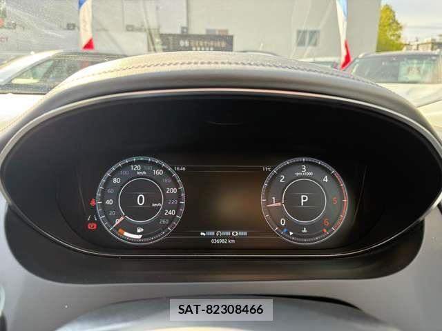 Jaguar E-PACE 2018-12 8314892-21