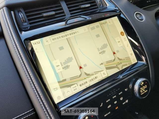 Jaguar E-PACE 2021-09 8314890-11
