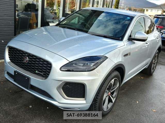 Jaguar E-PACE 2021-09 8314890-18