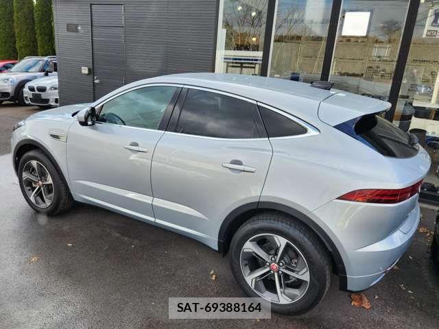 Jaguar E-PACE 2021-09 8314890-3