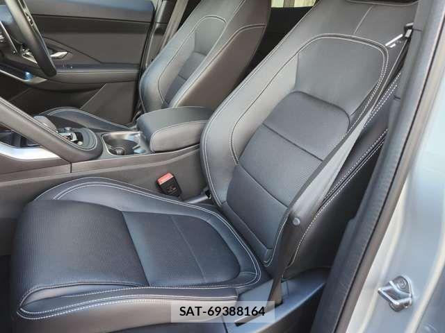 Jaguar E-PACE 2021-09 8314890-8