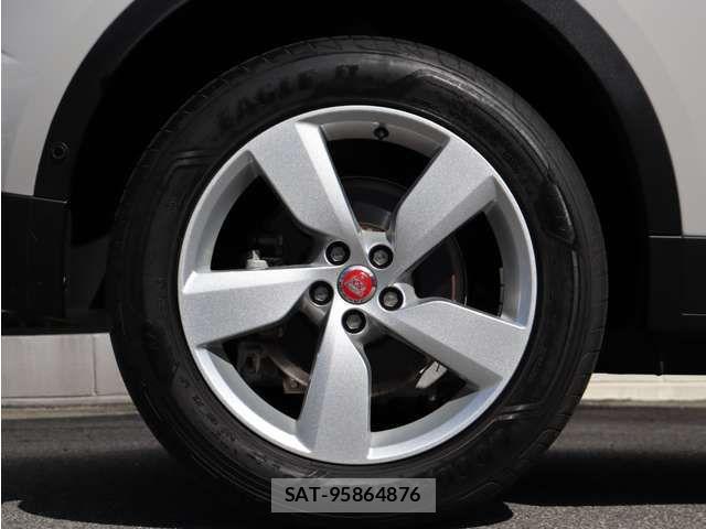 Jaguar E-PACE 2022-01 8562228-9