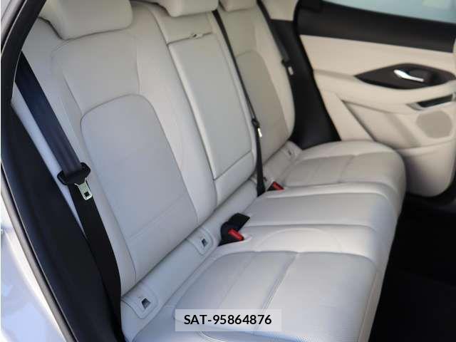 Jaguar E-PACE 2022-01 8562228-14
