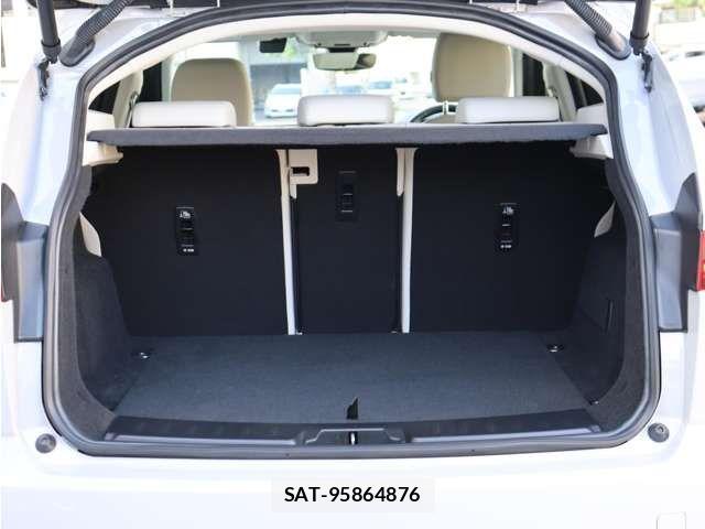 Jaguar E-PACE 2022-01 8562228-26