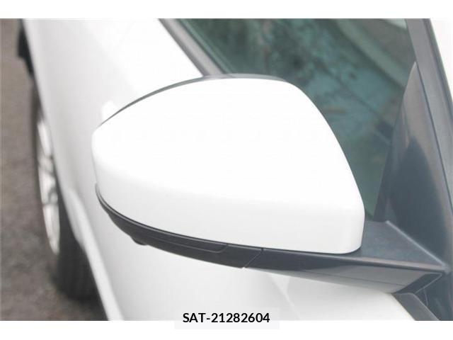 Jaguar E-PACE 2019-03 8666290-12