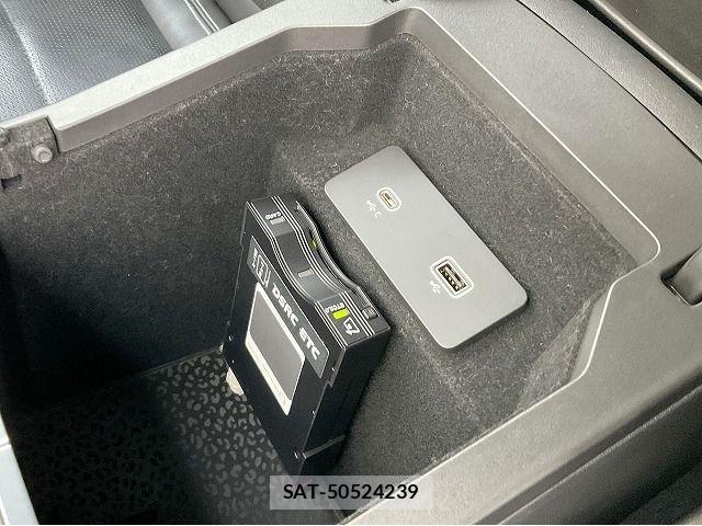 Jaguar E-PACE 2022-03 8742855-9