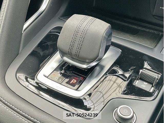 Jaguar E-PACE 2022-03 8742855-11