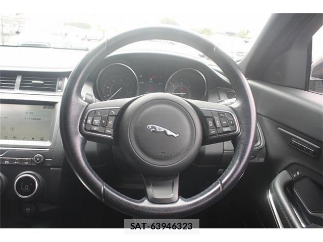 Jaguar E-PACE 2018-12 8742854-20