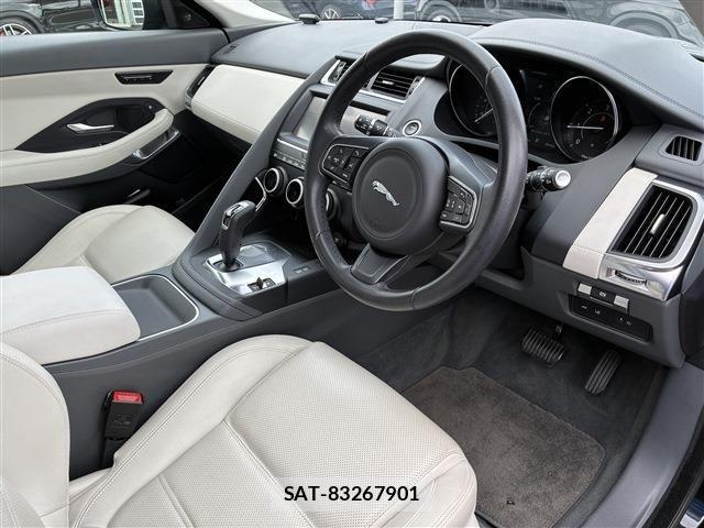 Jaguar E-PACE 2019-09 8829586-11