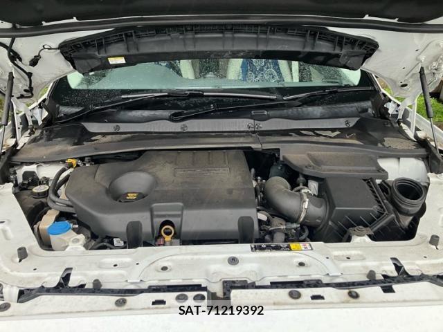 Jaguar E-PACE 2020-06 8880191-10