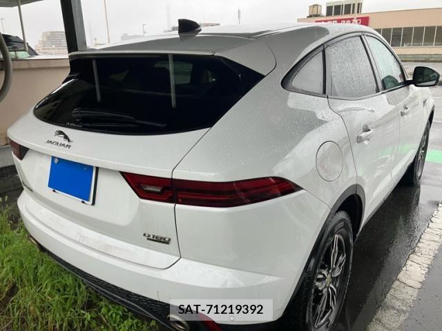 Jaguar E-PACE 2020-06 8880191-4