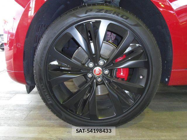 Jaguar F-PACE 2021-05 610645-9