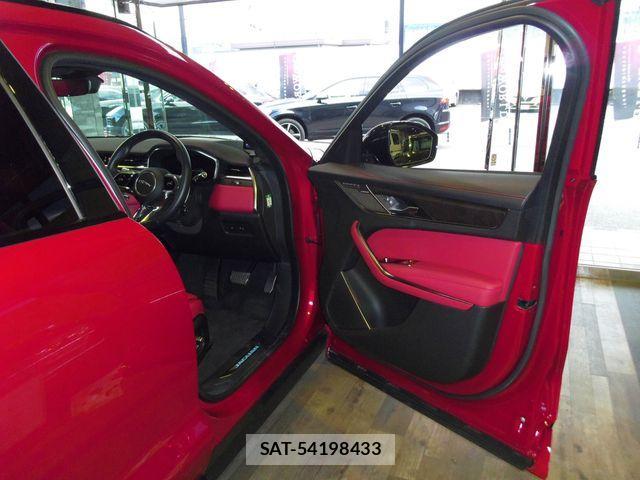 Jaguar F-PACE 2021-05 610645-23
